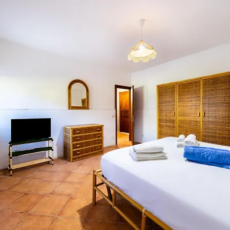 Casty With Private Pool * 트라비아